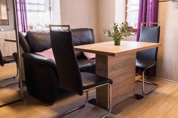 אוארשטאדט Apartments "Vier Napoleonslinden" מראה חיצוני תמונה